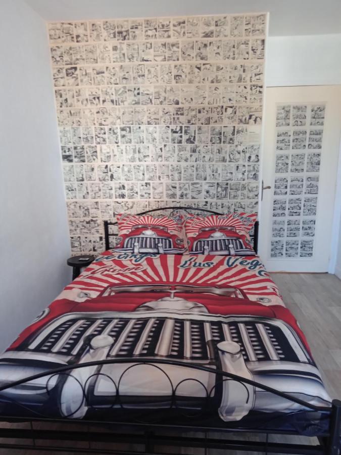 Appartement Le Labyrinthe Du Peintre Bransat Экстерьер фото
